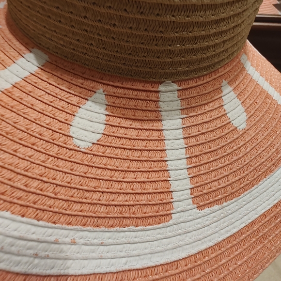 NWT Pink and Tan Grapefruit Floppy Sun Hat